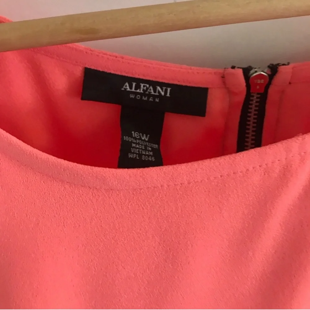 Alfani Coral High-Low Top - Picture 4 of 4